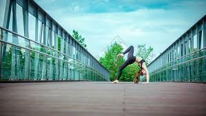 胡荷韬：球队合练才几天，很想拼下来但身体不在最好的状态