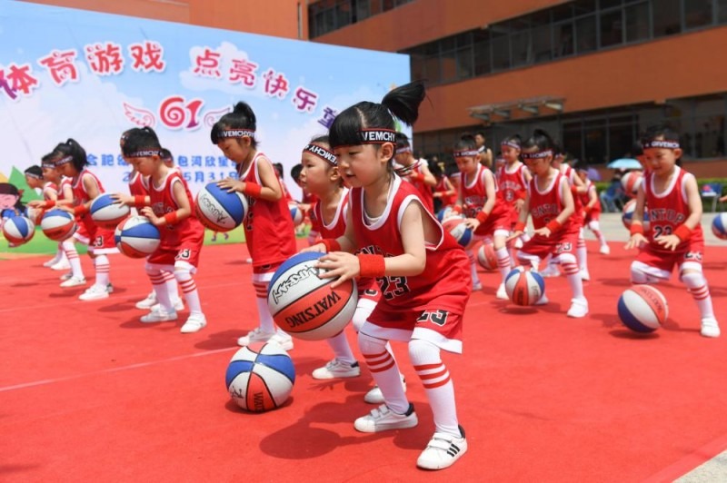 伦纳德轰45分破双纪录，快船6连胜6位球员表现一目了然